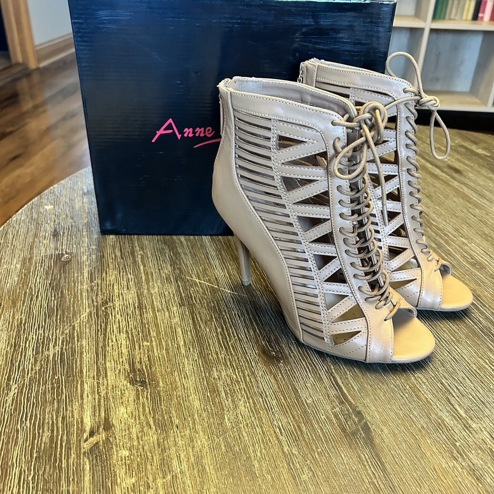 Women's Shoes 7 1/2  caged lace up heels open toe stiletto Tan Anne Michelle 7.5